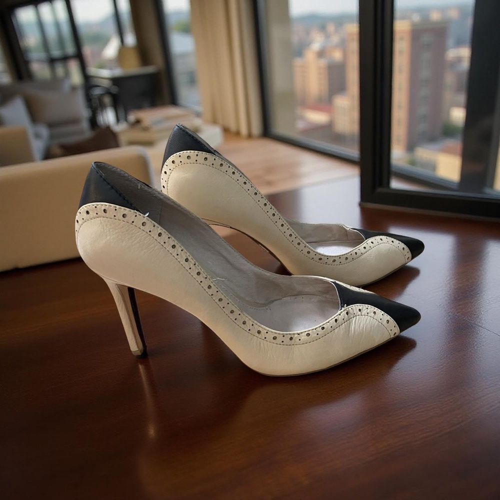 Louise et Cie Navy and Cream Heels - Picture 2 of 16